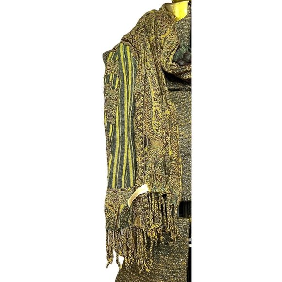 Collection Eighteen Womens Fashion Scarf 69" Tassel Fringe Green Brown - Picture 3 of 4